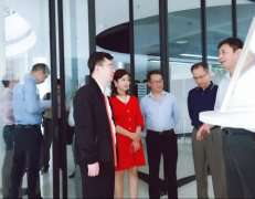广东省工业和信息化局莅临三亚潘博移动应用销售有限公司调研制造业创新中心建设情况